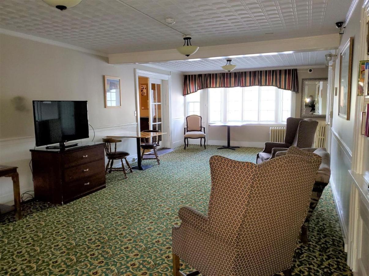 Windrifter Resort ウルフボロ エクステリア 写真